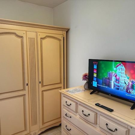 Fancy Apartament Promenada Balcon Panoramic, Parcare, Incalzire Pardoseala, Self Check In Крайова Екстер'єр фото