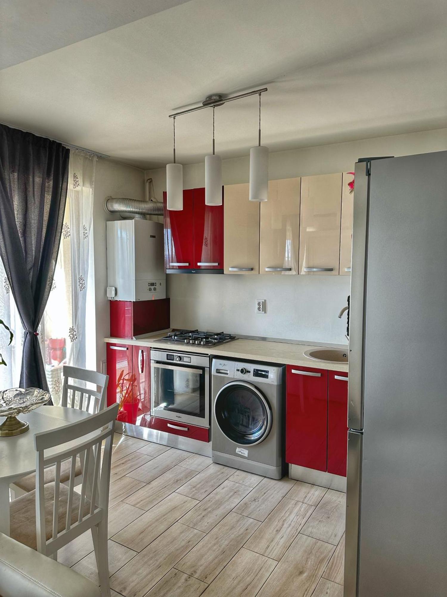 Fancy Apartament Promenada Balcon Panoramic, Parcare, Incalzire Pardoseala, Self Check In Крайова Екстер'єр фото
