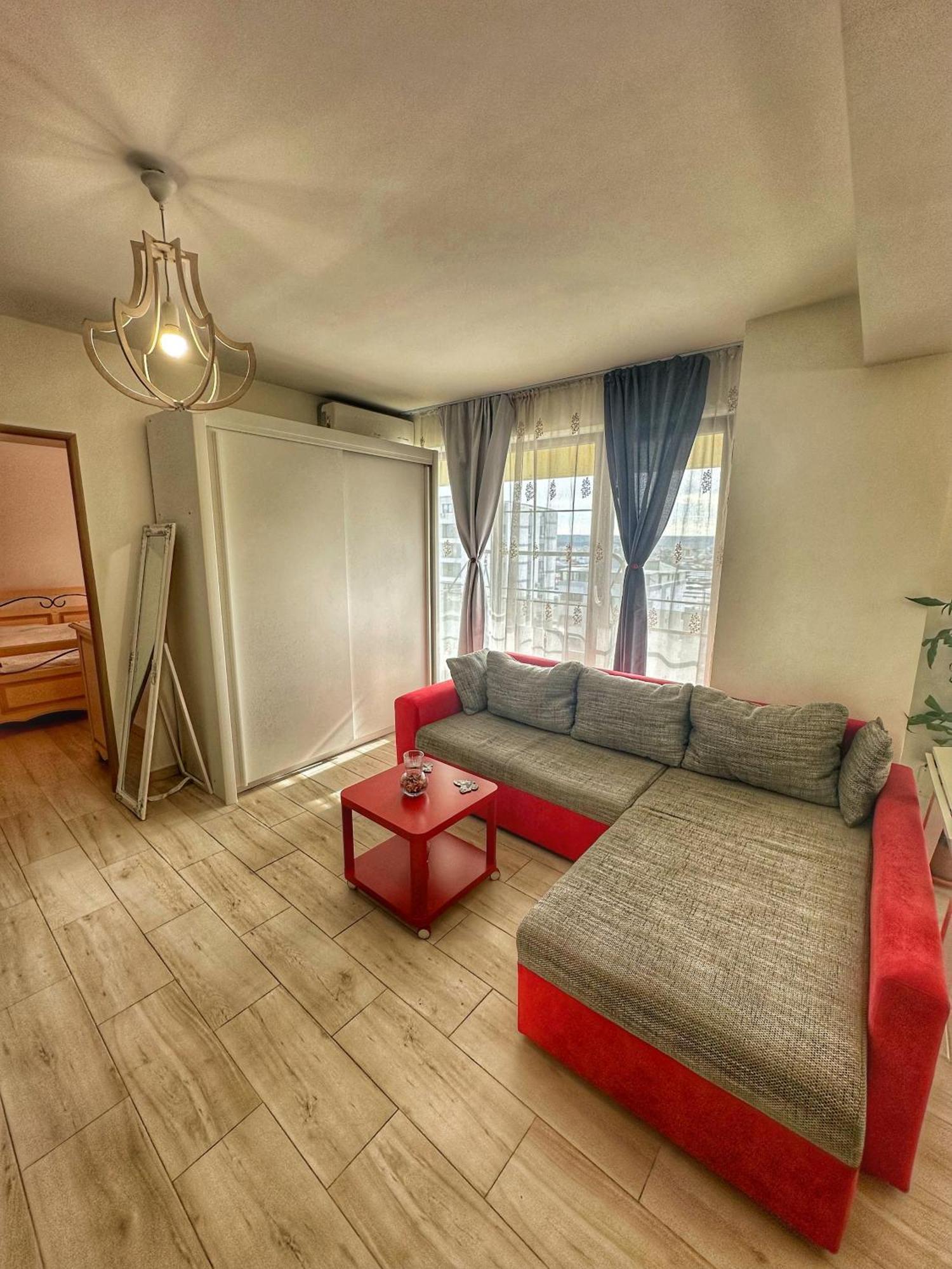 Fancy Apartament Promenada Balcon Panoramic, Parcare, Incalzire Pardoseala, Self Check In Крайова Екстер'єр фото